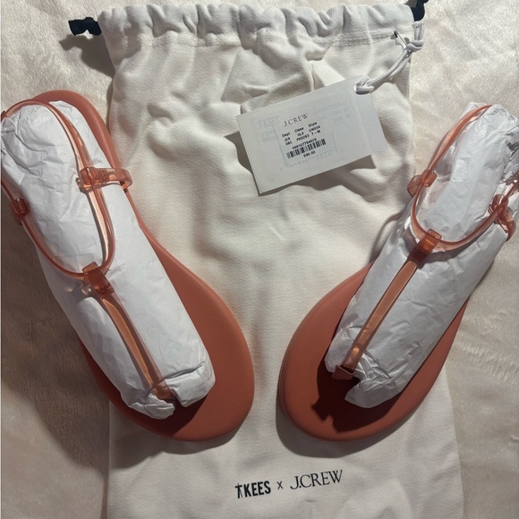 T KEES x J. CREW - Sunbleached Coral - Picture 6 of 7